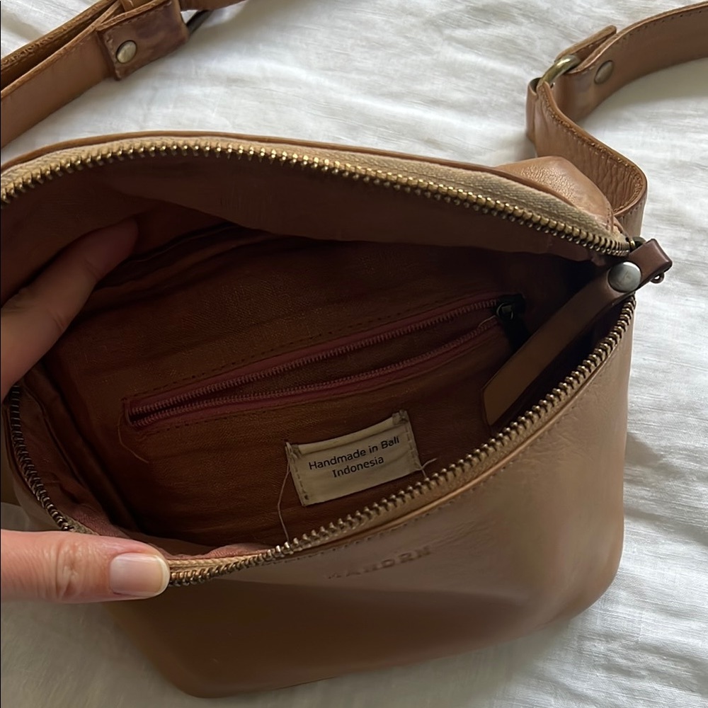 MANDRN Remy in Tan - Picture 2 of 5